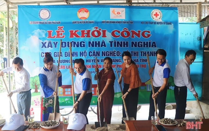 Khởi công xây dựng nhà tình nghĩa cho các gia đình khó...