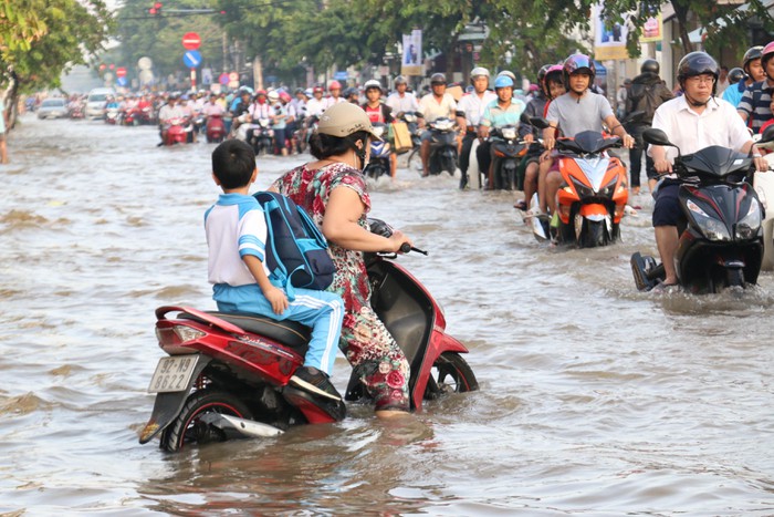 Triều cường lên cao, Cần Thơ cho học sinh nghỉ học