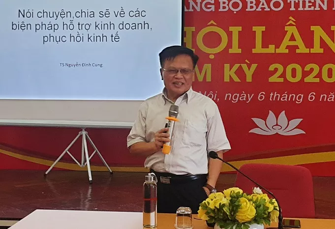 TS.Nguyễn Đình Cung: Chính phủ cần hỗ trợ “ra tấm ra món”, hỗ trợ dàn trải như hiện nay không hiệu quả